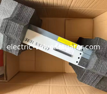 Un buon prezzo. Nuovo e originale PLC Relay o Switch Module 8V1090.00-2 8V1045.00-2 in linea