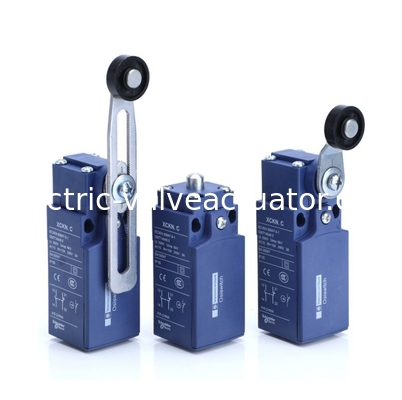 Un buon prezzo. Interruttore di limite Caschetto metallico - IP66 Manopola regolabile per rulli Interruttore limitato Schneider XCKN21 45P20C in linea