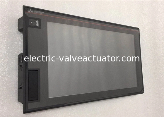 Un buon prezzo. Mitsubishi GT2715-XTBA HMI Touch Screen da 100 a 240 V AC 50/60Hz ± 5% in linea