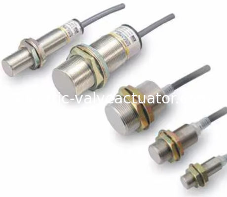 Un buon prezzo. Nuovo Sensore di Prossimità Induttivo E2E-X8MB1TL12-5M Originale 5 Metri in linea