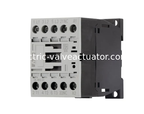 Un buon prezzo. Contattore Eaton DLM12-01, tensione bobina 24V AC, potenza nominale 5,5 kW in linea