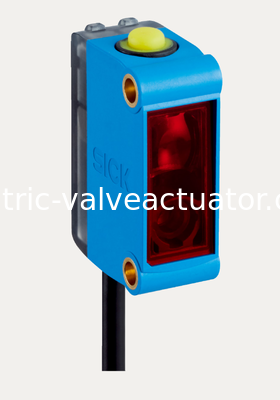 Un buon prezzo. SICK KTM-LN55182P Sensore di contrassegni colorati Sensore di contrasto laser Uscita NPN Campo di rilevamento di 250 mm in linea