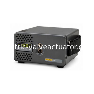 Un buon prezzo. Calibratore da banco Fluke 9102S – Sorgente di calore affidabile per test di termocoppie in linea